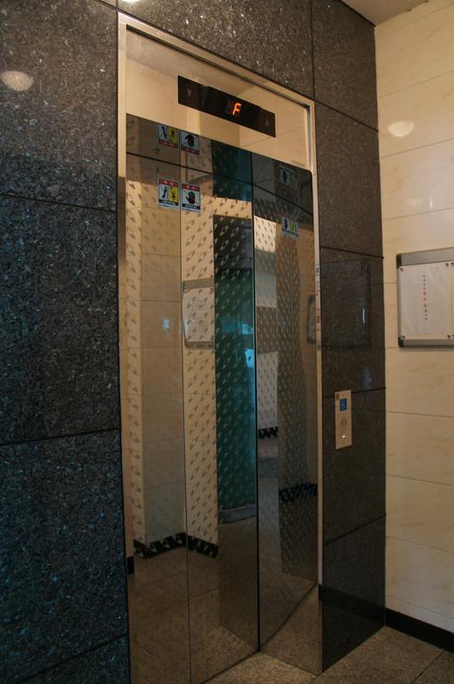 Denis'S House Hotel Сеул Екстериор снимка